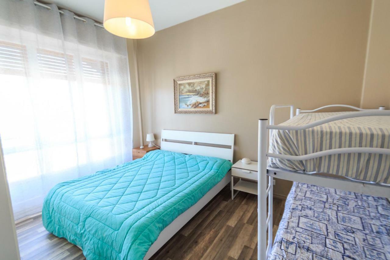 Ampio Appartamento Con Box Auto Celle Ligure Exterior foto